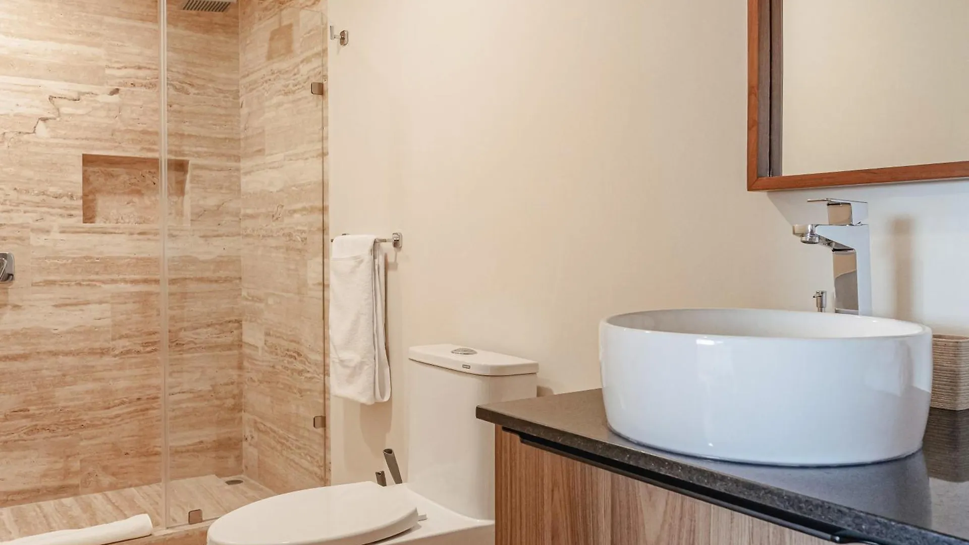 Lush Escape At Awa Playacar Apartment Playa del Carmen
